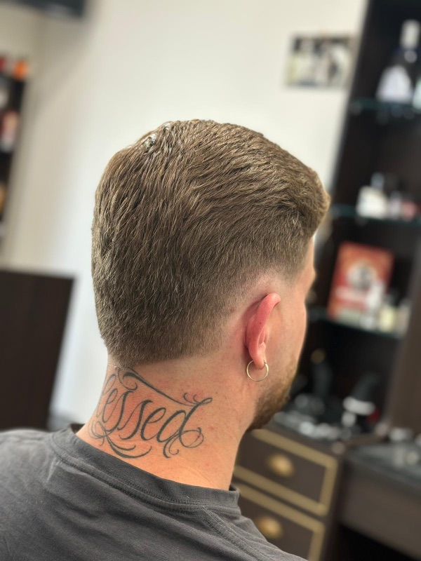 Taper posteriore con texture realizzato da A&G Barbers